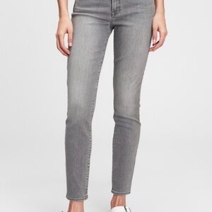 Women's Gray Mid-Rise Skinny Jeans